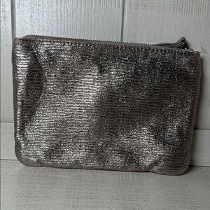 Stella & Dot Quilted Silver Wrist Clutch